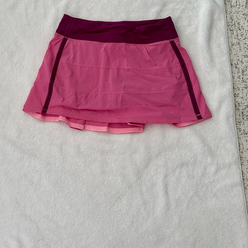 LULULEMON Pace Rival skort COLOR: pink with purple accents SIZE : 6 TALL